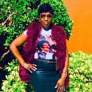 Meet your Posher, Ronyatta